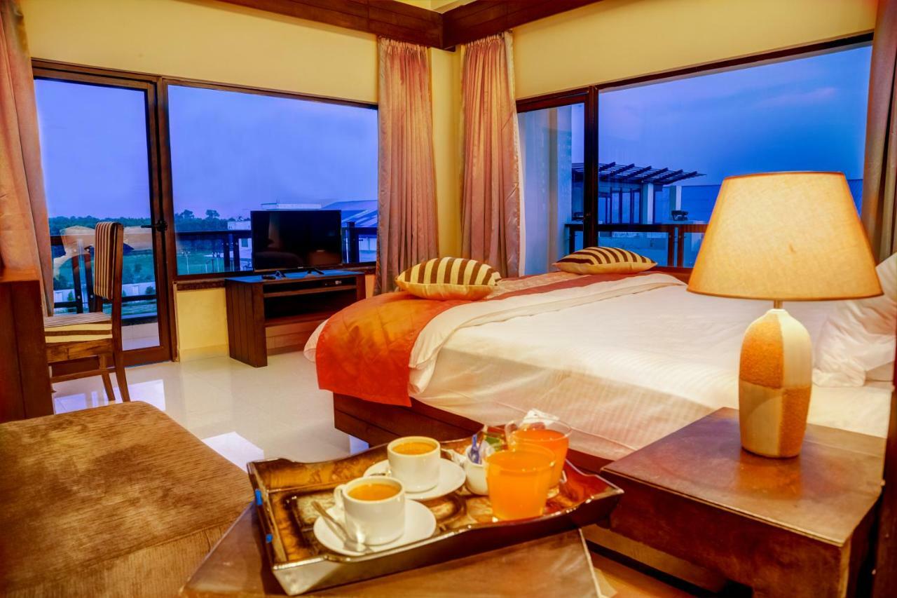 Hôtel The Forresta à Siliguri Extérieur photo