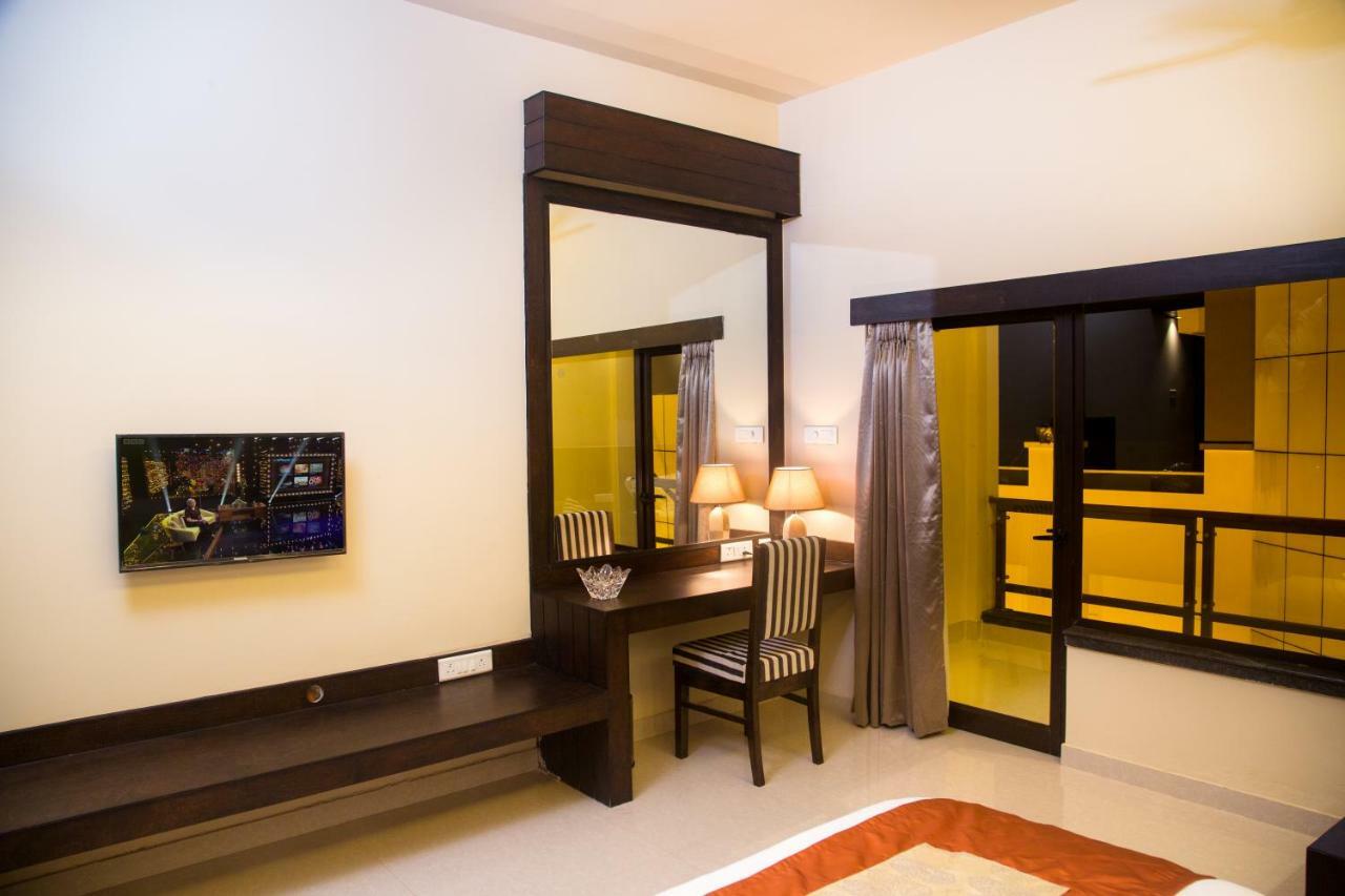 Hôtel The Forresta à Siliguri Extérieur photo