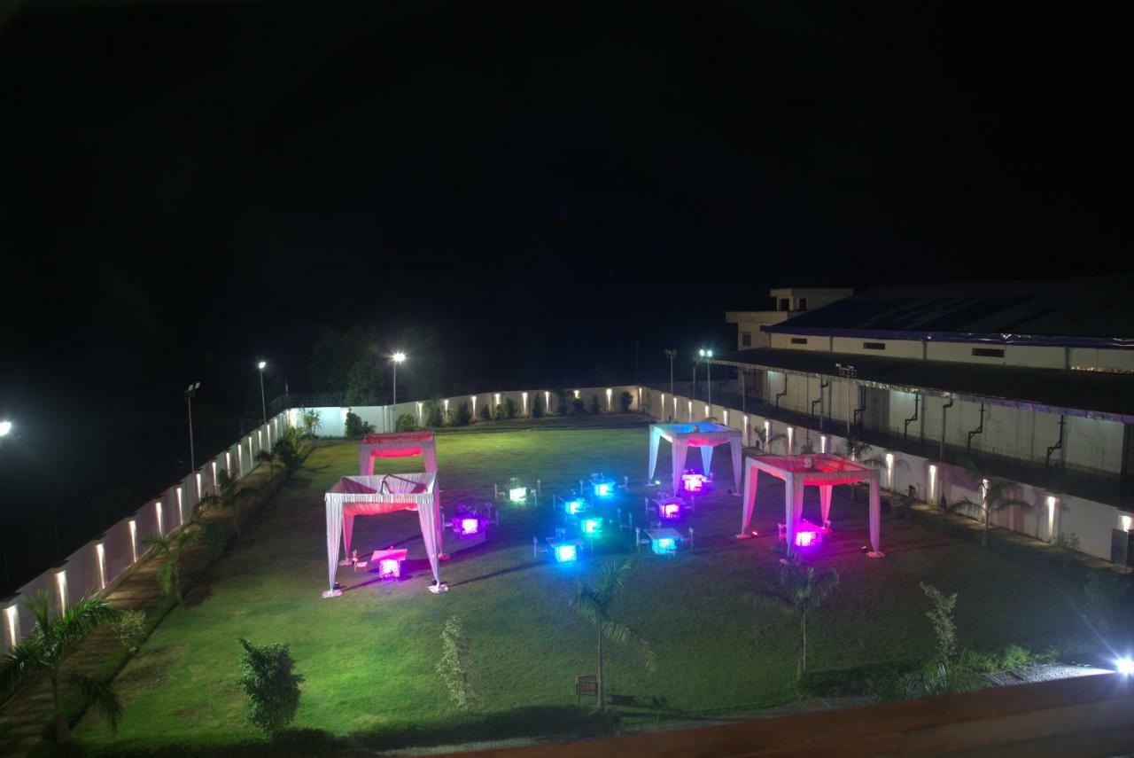 Hôtel The Forresta à Siliguri Extérieur photo
