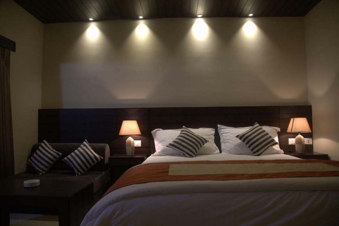 Hôtel The Forresta à Siliguri Extérieur photo