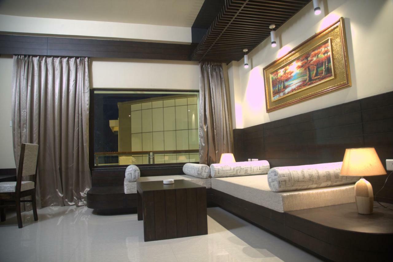 Hôtel The Forresta à Siliguri Extérieur photo