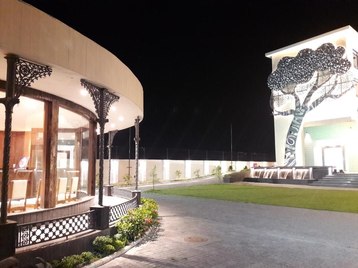 Hôtel The Forresta à Siliguri Extérieur photo